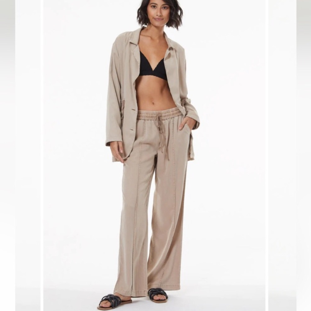 Young Fabulous & Broke Tencel track pant size Large, color Desert